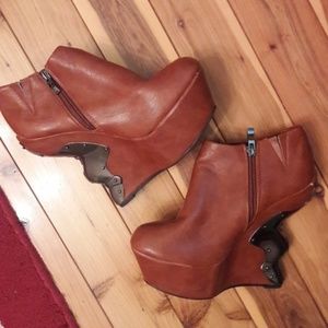 DBDK Brown Fashion Platform Heels, Sz 7.5, Women's